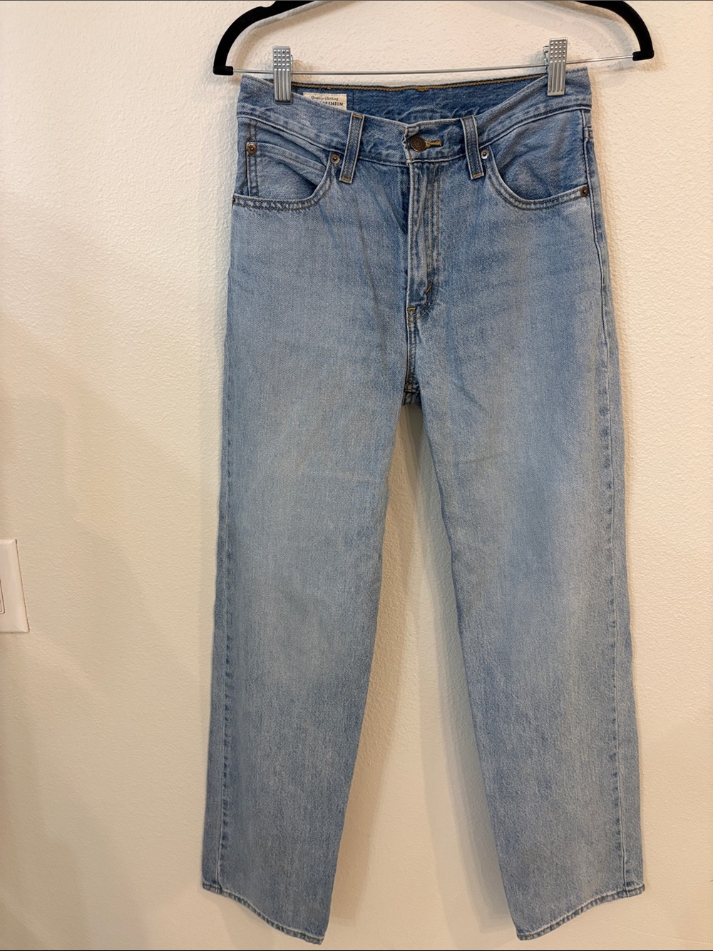 Levi’s Premium Dad Jean Charlie Boy Light Wash Rigid 100% Cotton Straight Leg 25
